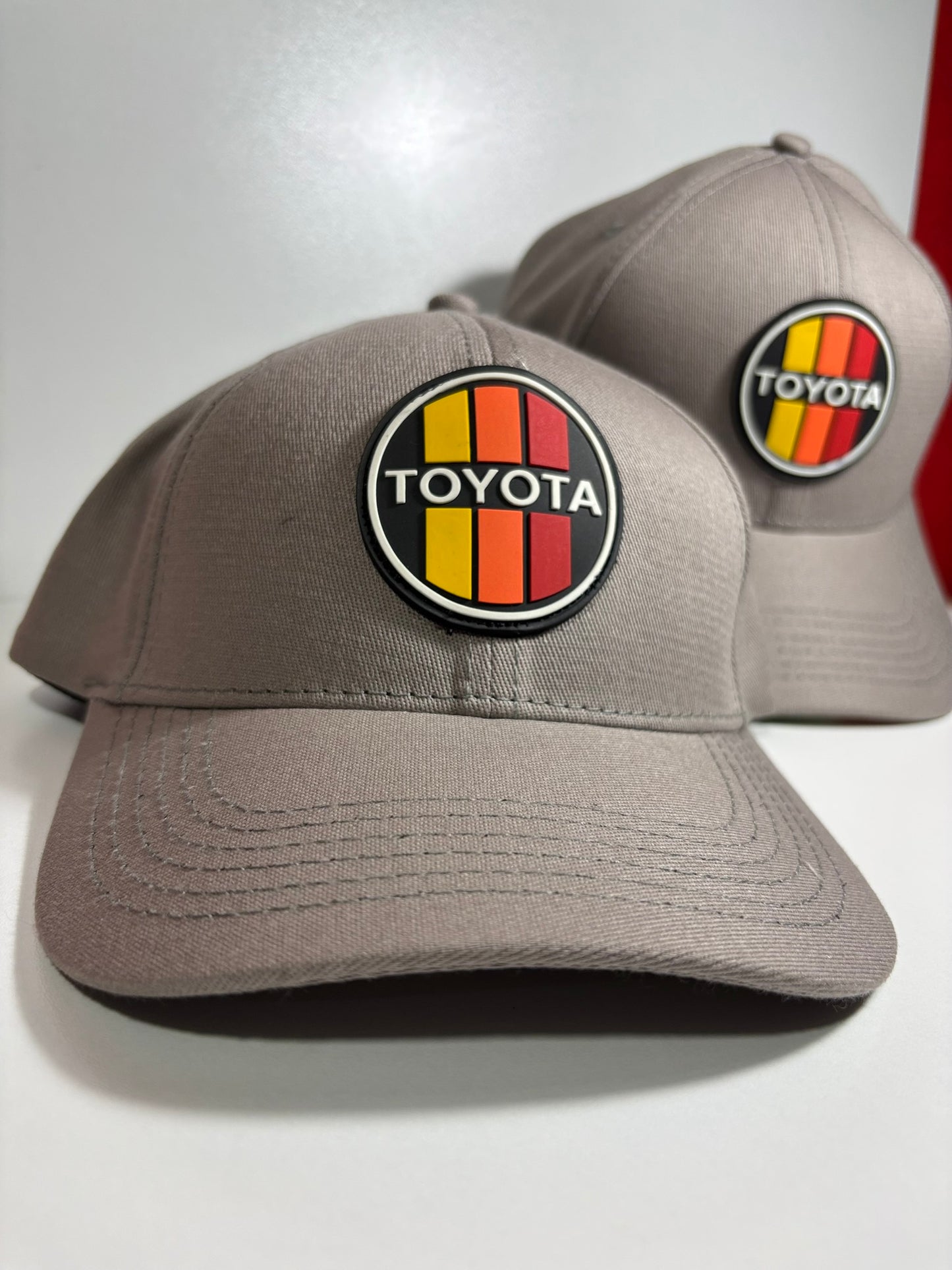 Gorra Toyota  Gris Clásica. OBF Design