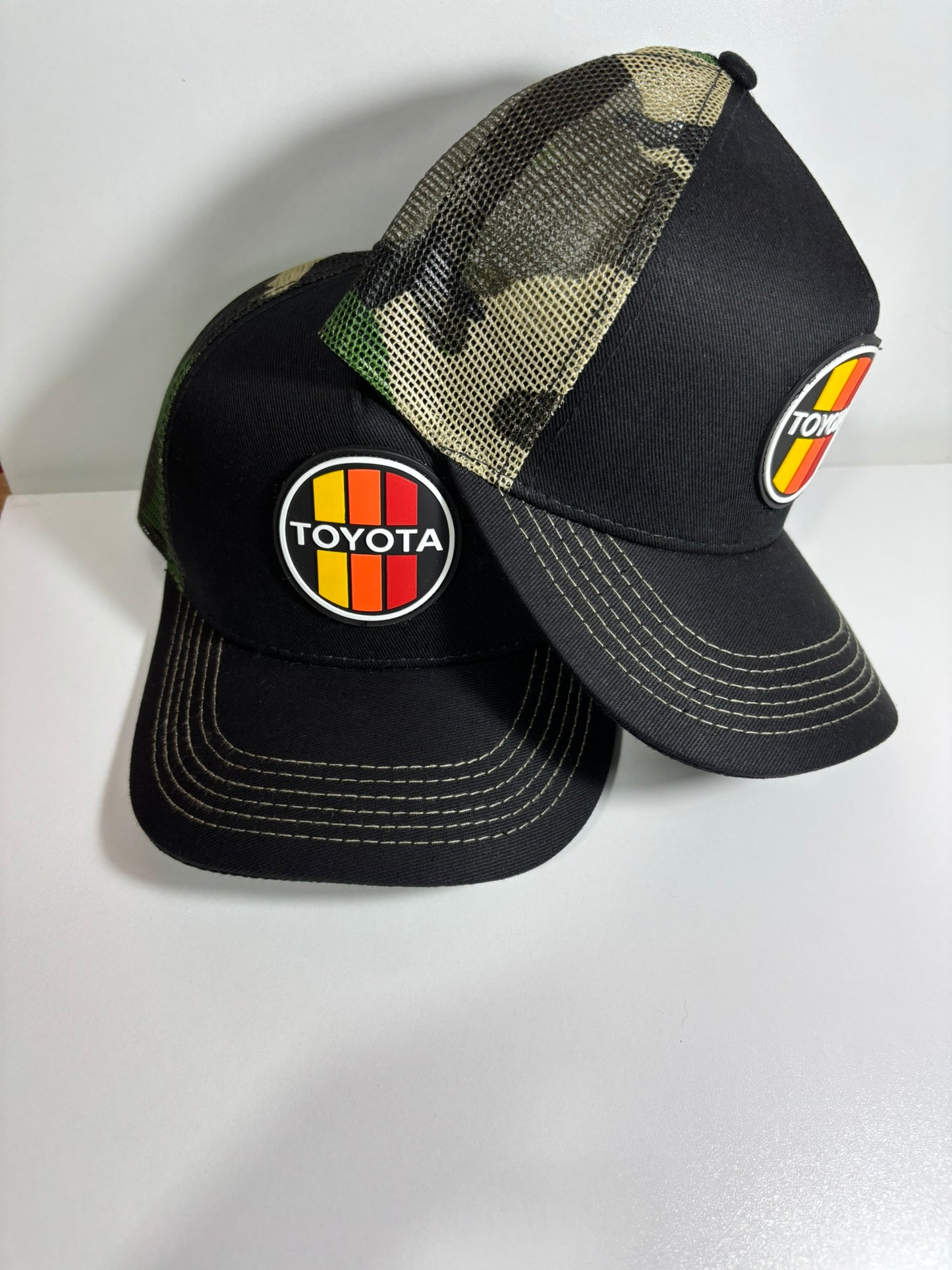 Gorra Negra con Malla Militar OBF Design